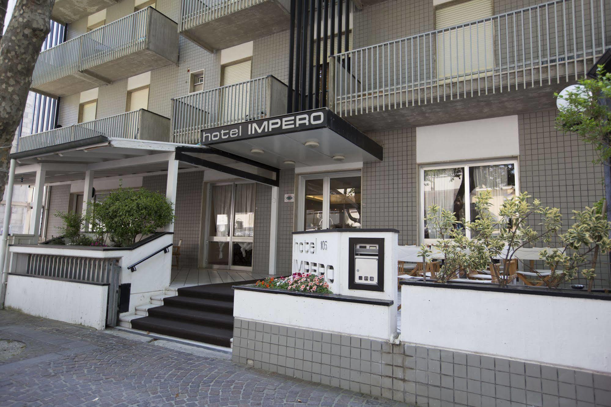 Hotel Impero Rimini Exterior photo